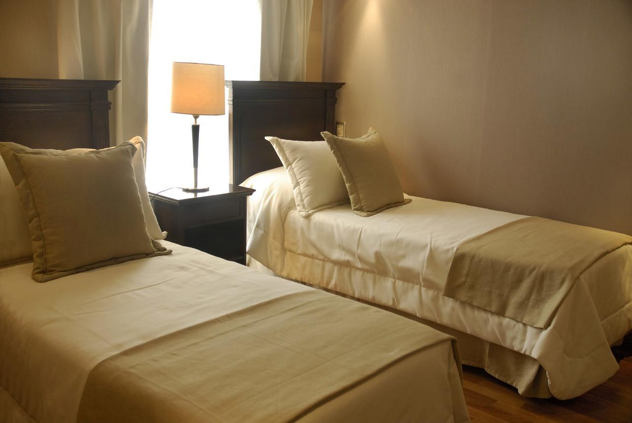 Premium Tower Suites Мендоса Екстер'єр фото