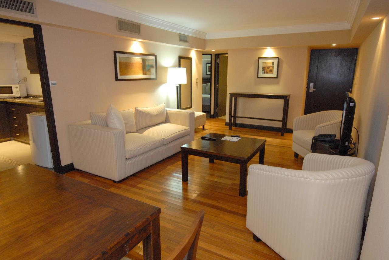 Premium Tower Suites Мендоса Екстер'єр фото
