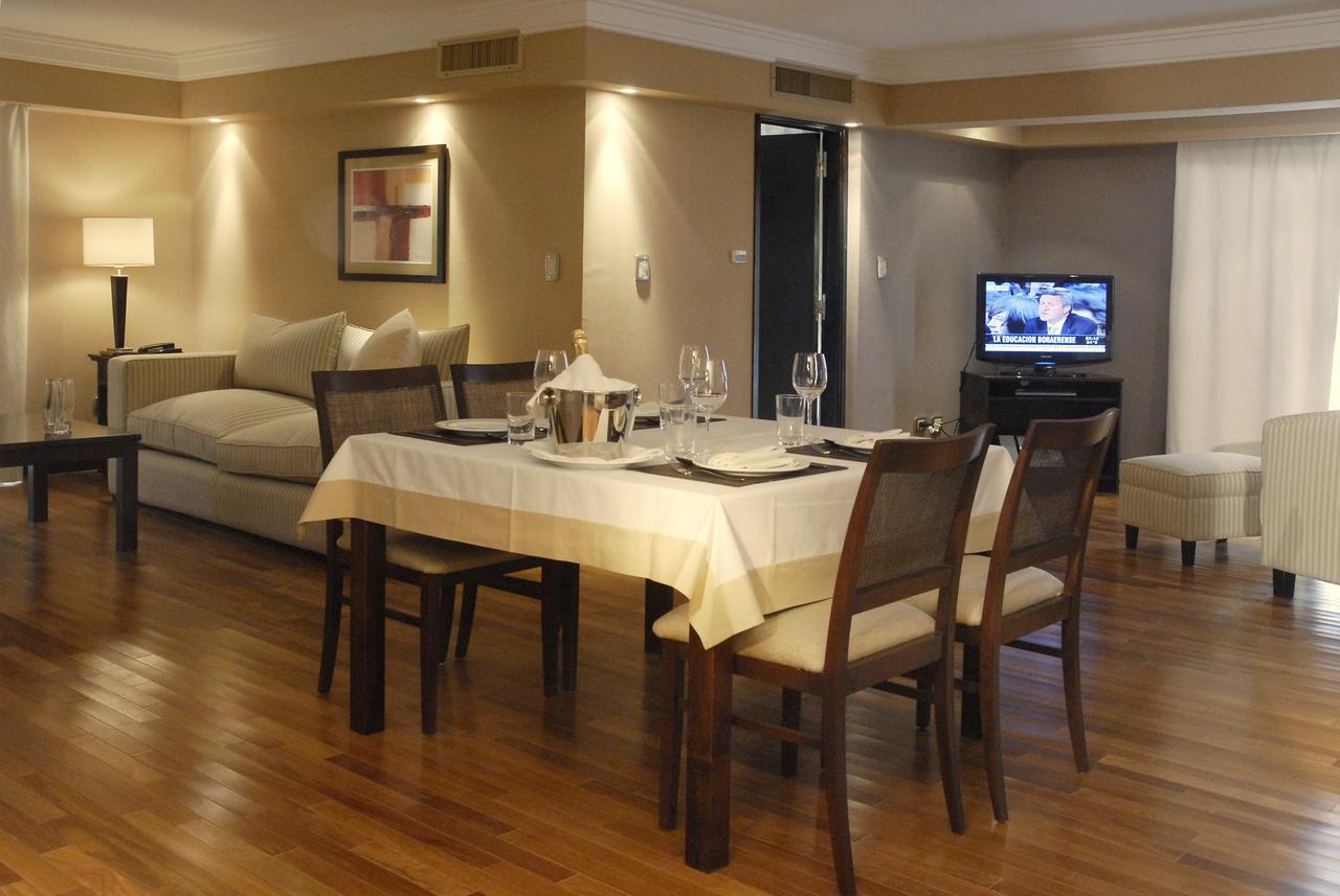 Premium Tower Suites Мендоса Екстер'єр фото