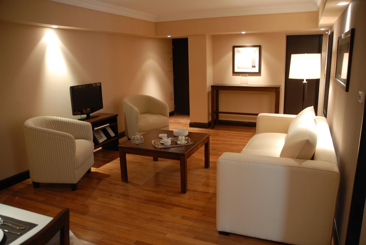 Premium Tower Suites Мендоса Екстер'єр фото